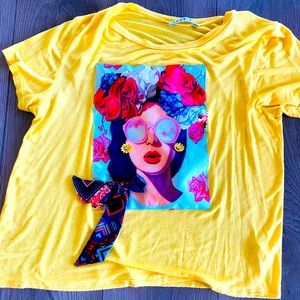 Bold Yellow Art Deco Graphic Tee – Size M